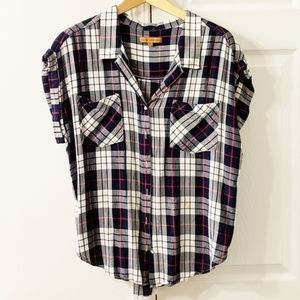 Short Sleeve Blue and White Plaid Button Up